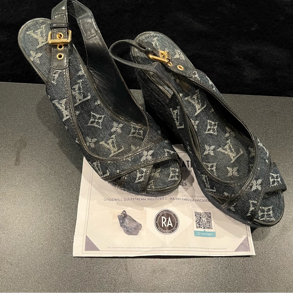 LOUIS VUITTON Vintage Monogram Denim  Wedge Blue Espadrilles Women’s Size 40